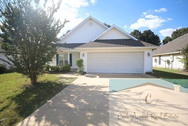 Building Photo - Beautiful 3 bed /2 bath home - Nettleton s...