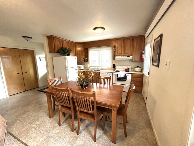Photo - 117 Pine Ave