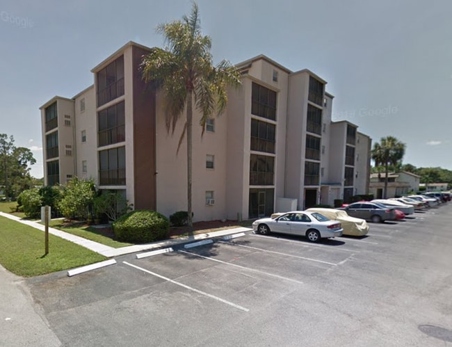 Building Photo - 5541 Bay Blvd Unit 310 Rental