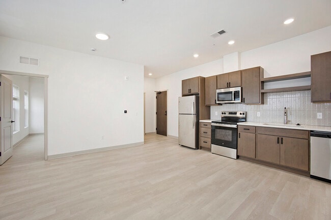 Photo - Terra Station