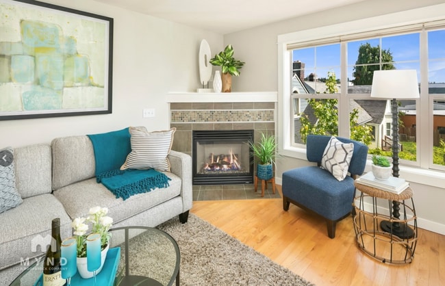 Photo - 5942 California Ave SW