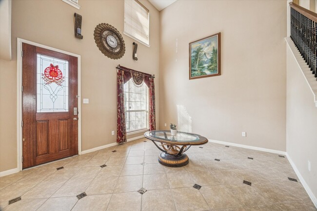 Photo - 419 White Oak Pointe Dr