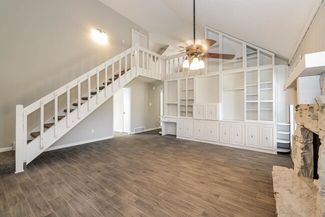 Photo - 3054 Ridgeway Rd