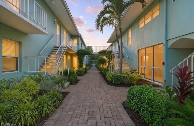 Building Photo - 685-612 12th Ave S Unit 1