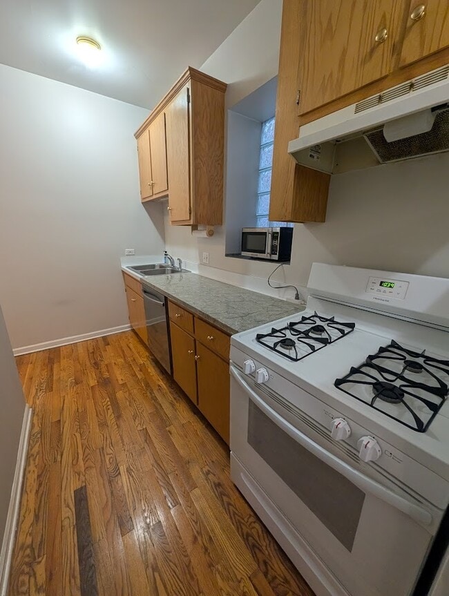 Photo - 1531 W Thomas St Unit 2F