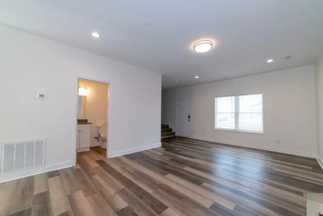 Photo - Midway Townhome