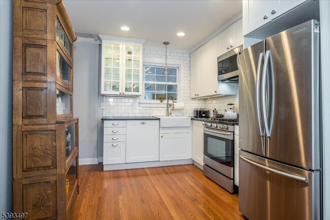 Photo - 203 Locust Dr