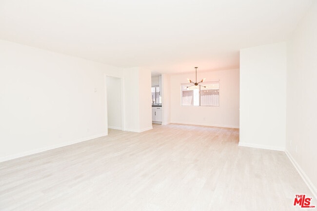 Photo - 2602 Carnegie Ln Unit 3