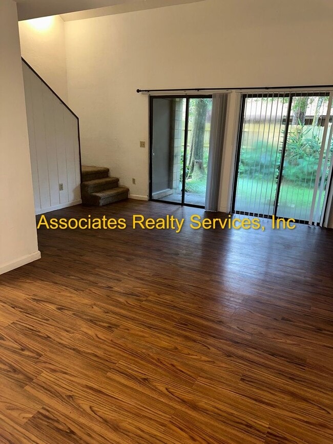 Photo - Charming 2 Bedroom, 2 Bath Home Near Veteran’s Park – A Must See! Unit B