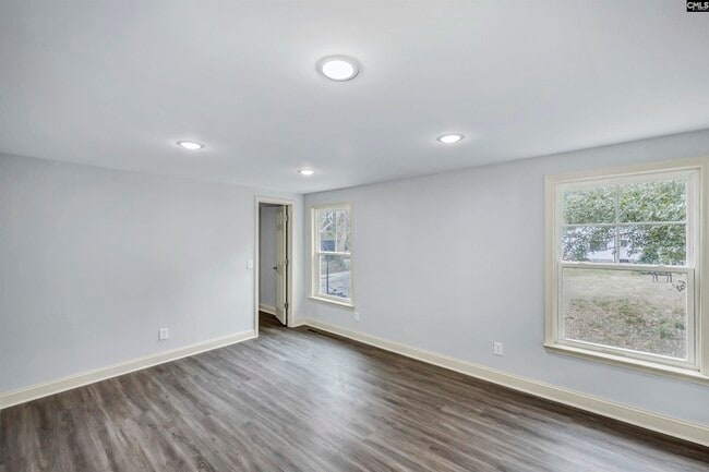 152 Robin Rd