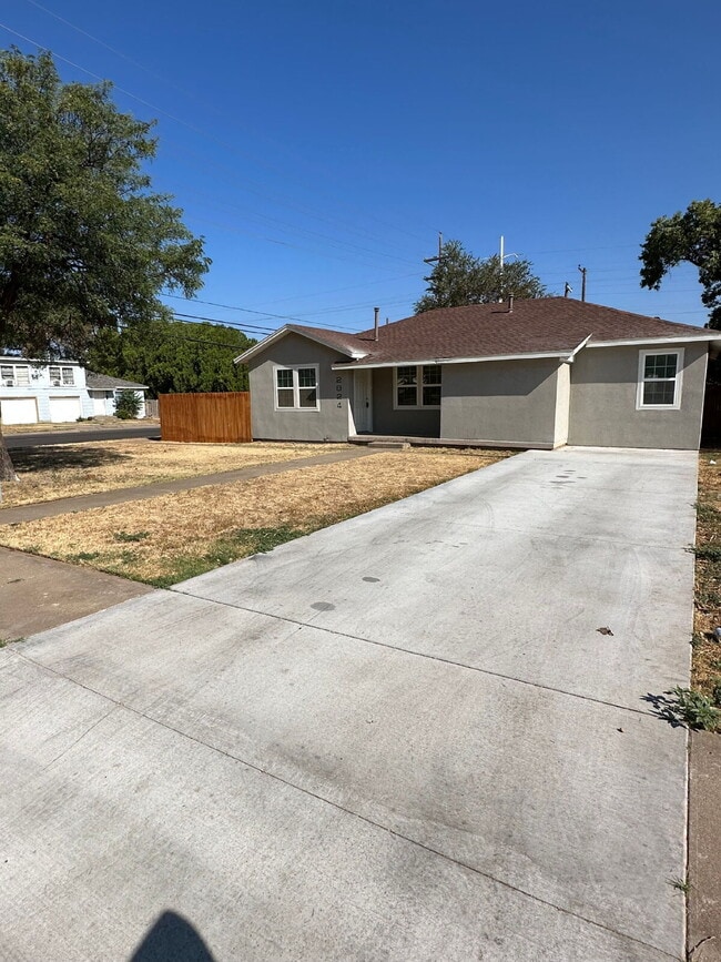 Photo - 2824 35th St