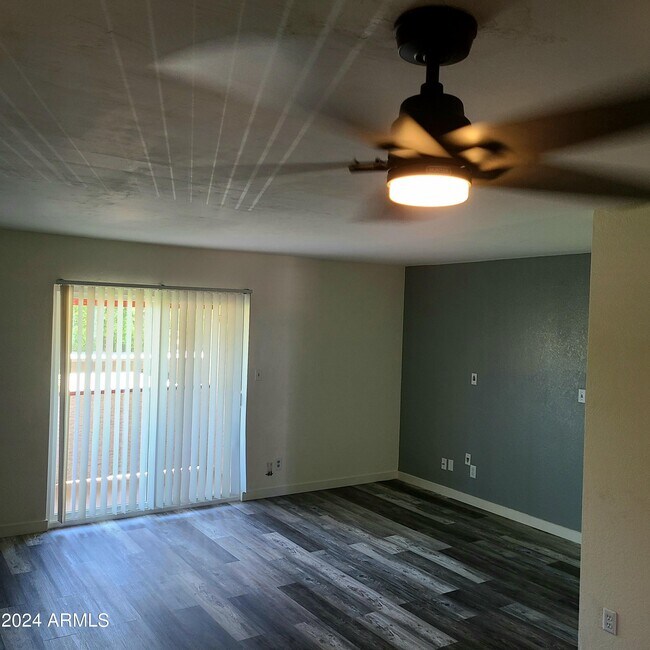 Photo - 4211 E Palm Ln Unit 208