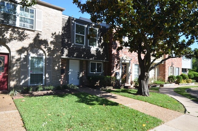 6310 Chevy Chase Dr Unit 5