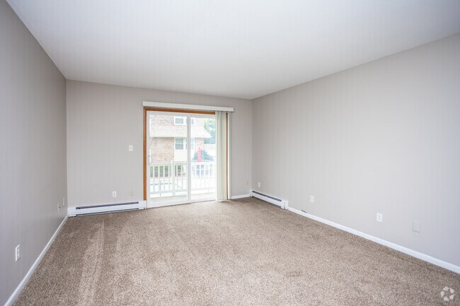 2BR, 1.5BA - 800 SF