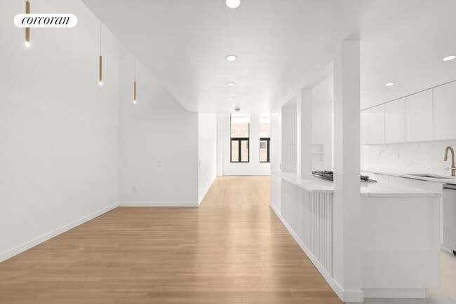 Photo - 135-145 W 70th St Condo