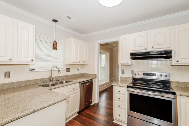 Photo - 9907 Fairway Ridge Rd