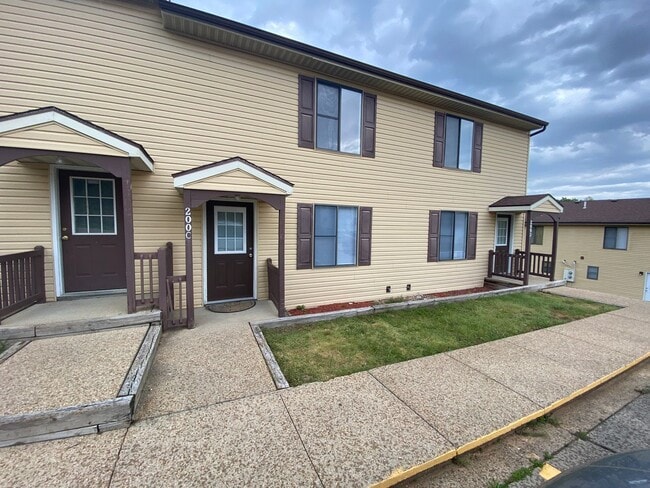 Building Photo - 200 Vickie Lynn Ln Unit C