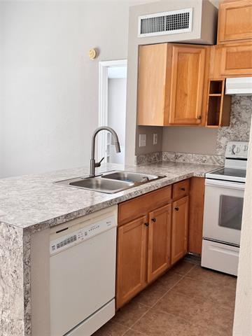 Photo - 6005 Dunn Dr