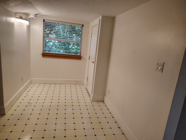 Dining room - 1448 E 900 S Unit B