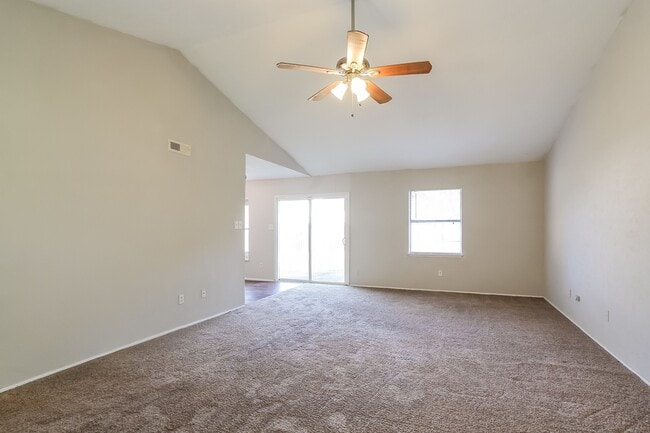 Photo - 22730 Millgate Dr