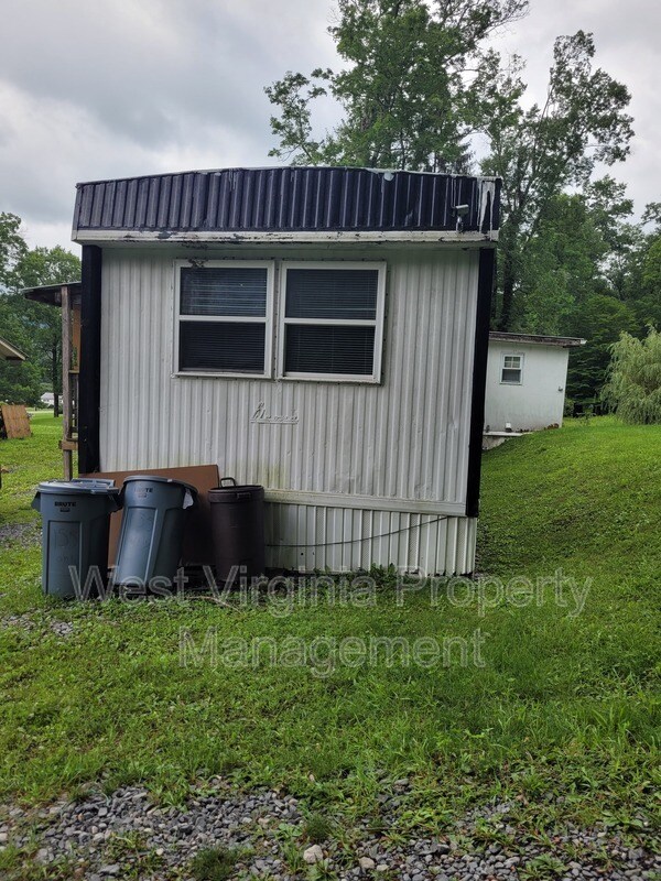 Photo - 155 Crawford Ln