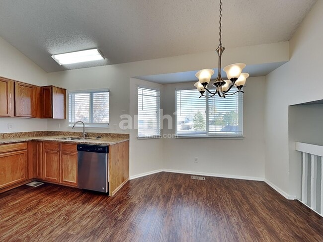 Photo - 13488 Quivas St