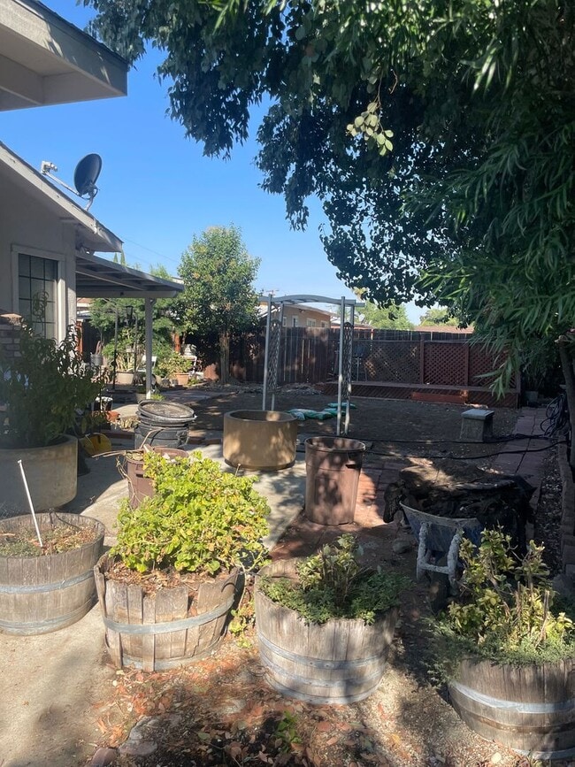 Photo - Charming and Upgraded ADU with separate en...