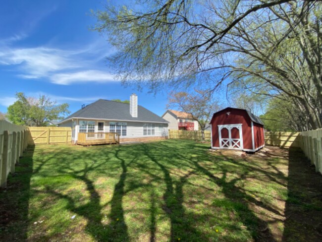 Photo - 4445 Fawnbrook Ave SW