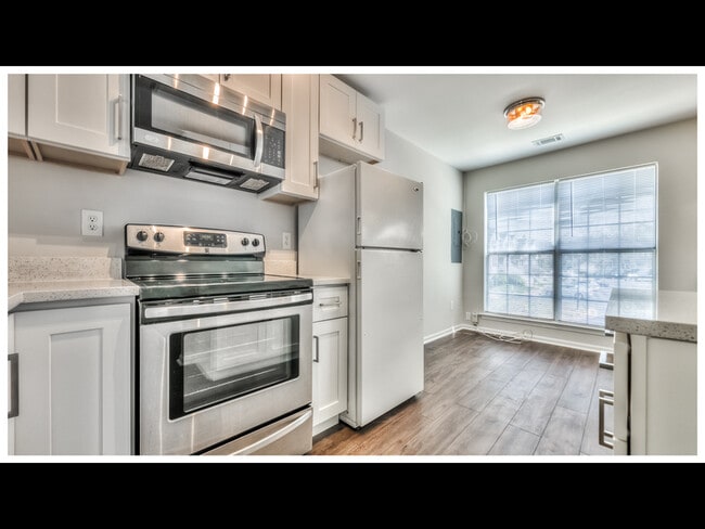 Photo - 1429 Nestlewood Ct