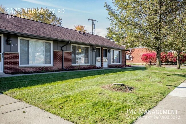 COMPLETELY UPDATED BEAUTIFUL RANCH STYLE P... - COMPLETELY UPDATED BEAUTIFUL RANCH STYLE P... House