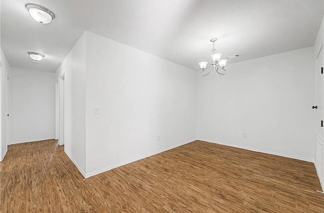 Photo - 3306 SW Victoria Pl Unit E