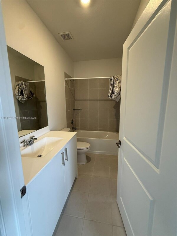 Photo - 2582 SE 29th St