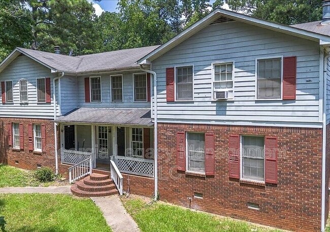 208 Highland Park Dr