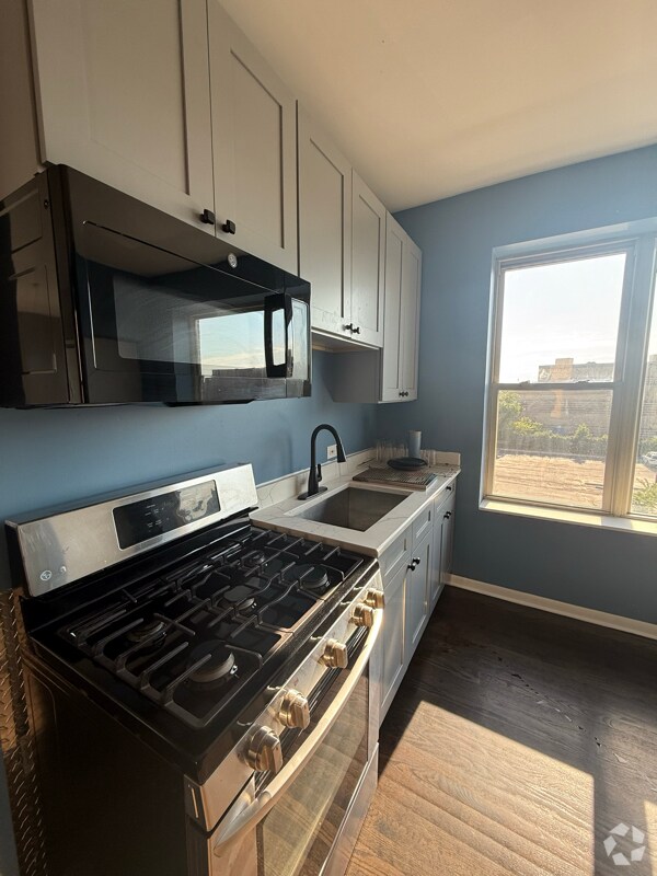 Building Photo - 1856 W 18th St Unit 1856-3F Rental