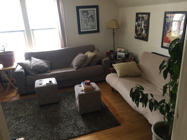 Photo - 2247A N. Summit Ave Unit Upper