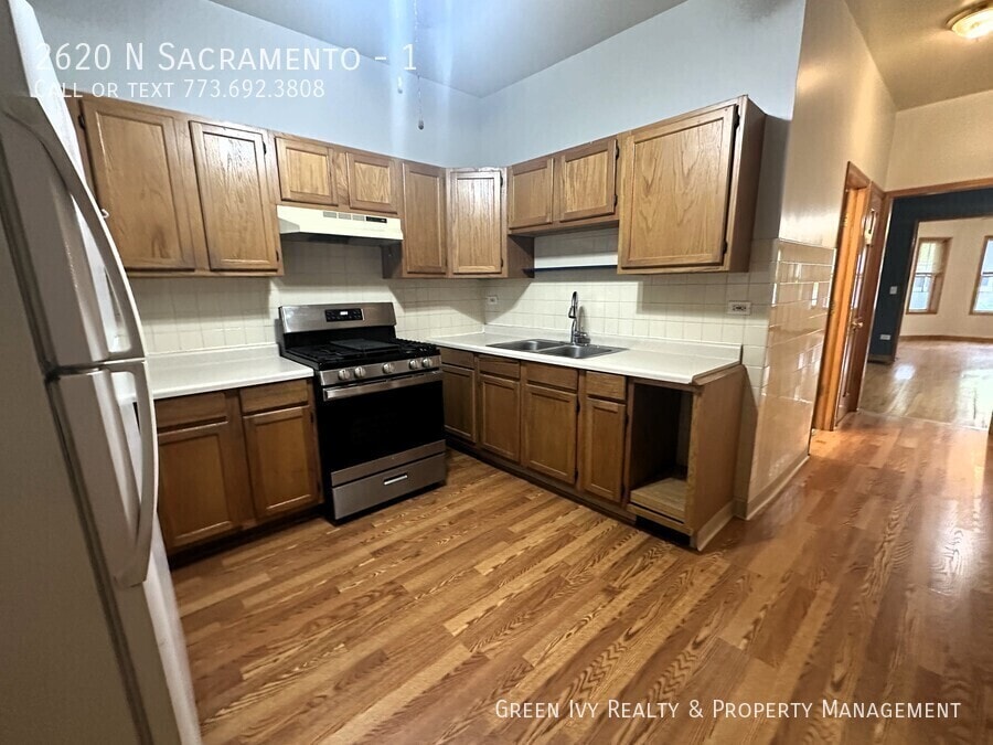 2620 N Sacramento-1 - 2620 N Sacramento-1