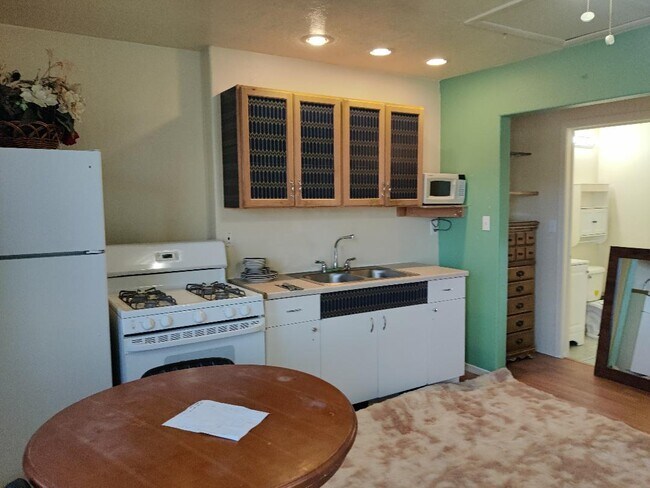 Photo - 810 Georgiana Dr Unit A