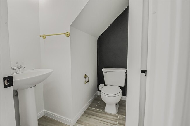Photo - 8888 Benning Dr
