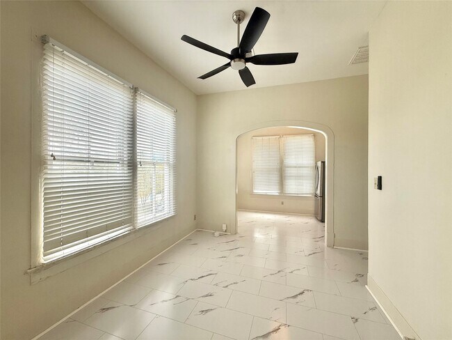 Photo - 1427 Church St Unit 2