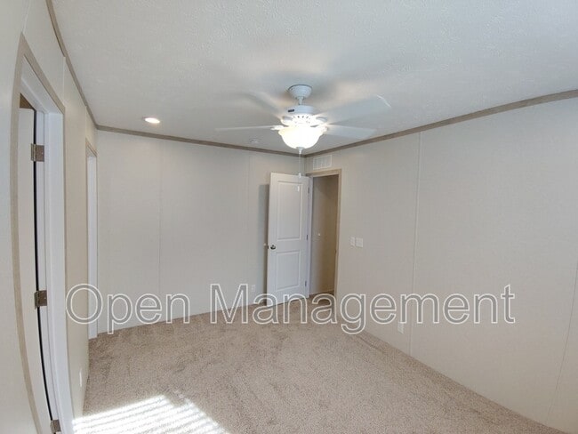 Photo - 120 Terry Blvd