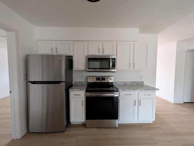 Photo - Newly Renovated 4 Bedroom 2 Bath Home In Great Peoria Location