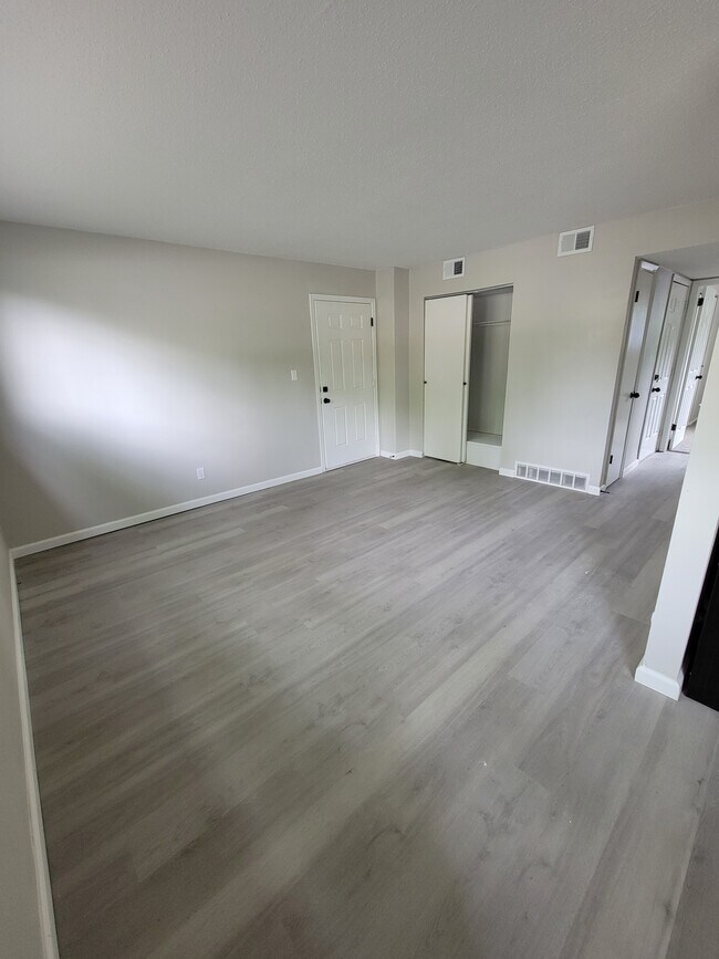 Living Room - 3536 Heatherton Dr