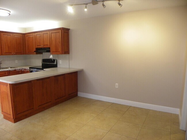 Photo - 4083 Forest Hill Dr