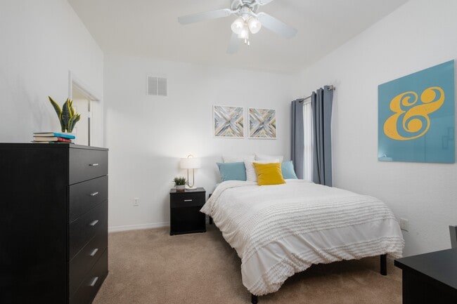 Photo - The Crossing at Santa Fe