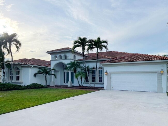 Photo - 2640 Fairways Dr