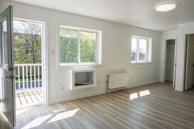 Photo - 630 Cummings Ave Unité 308