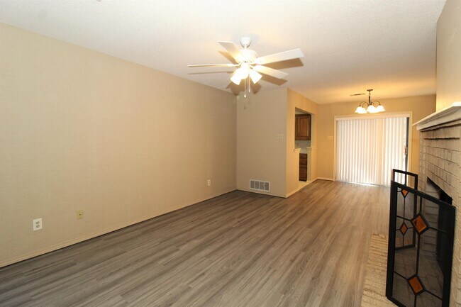 Photo - 5822 Gordon Ln