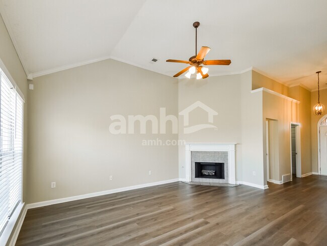 Photo - 2199 Purple Leaf Ln