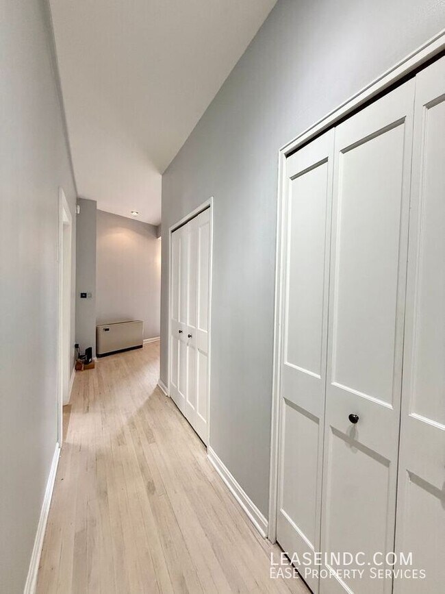 Photo - 1300 Massachusetts Ave NW Unidad #406