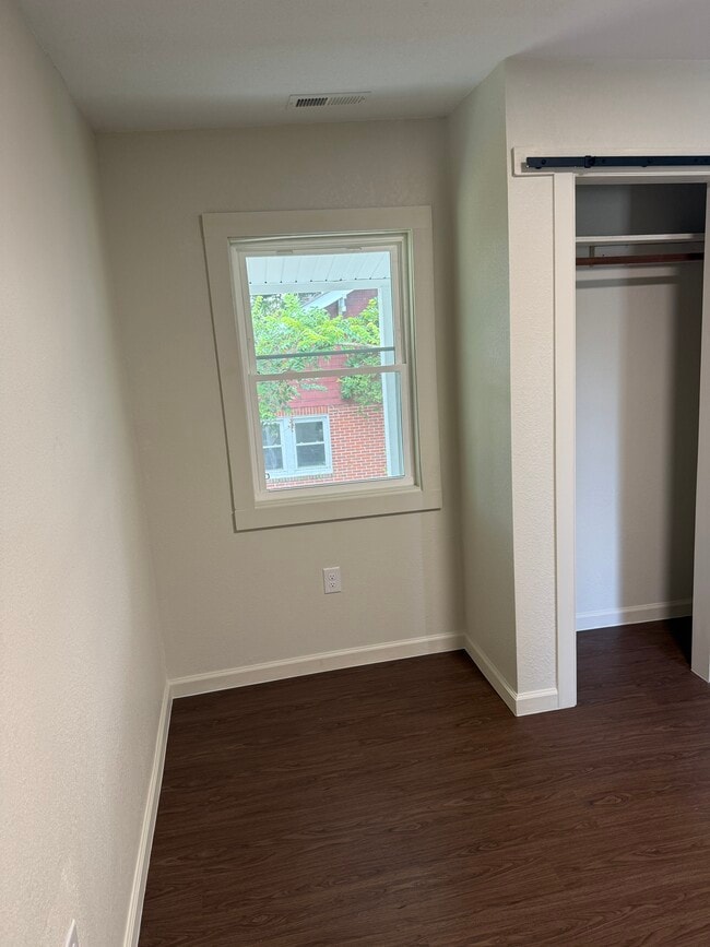 Photo - 1413 Elm Ave